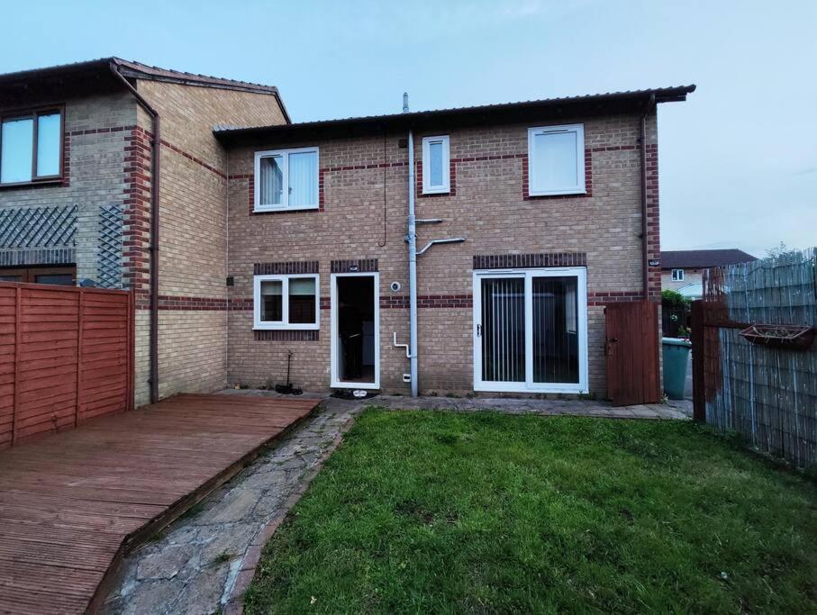 Harmony In Bicester Villa Exterior photo